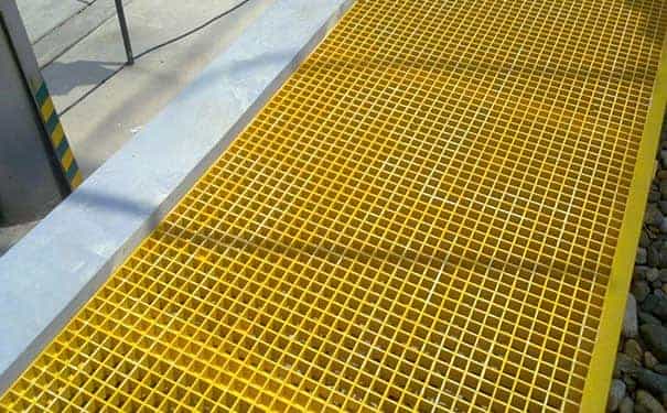 淄博<a href=/geshan/44.html target=_blank class=infotextkey>玻璃鋼格柵板</a>定制