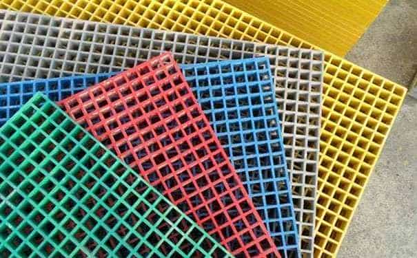 綠色<a href=/geshan/44.html target=_blank class=infotextkey>玻璃鋼格柵板</a>