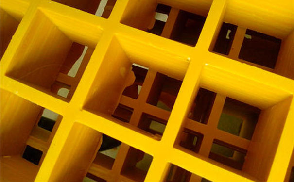 成品塑料樹篦子